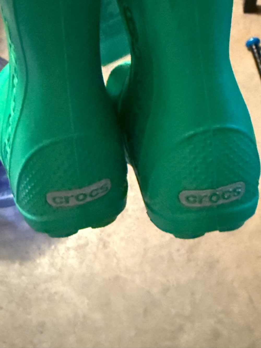 NEW! Crocs Kids Waterproof Green Pull-On Rain Boots - Picture 3 of 8